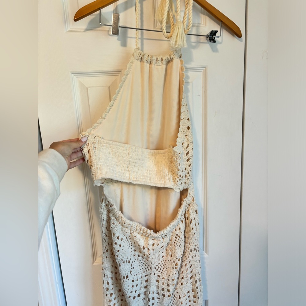 House of Harlow Crochet Halter Dress NEVER WORN - Picture 6 of 7